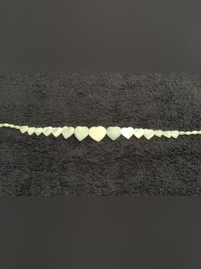 Vintage Mother of Pearl Heart Shaped Cream Necklace
